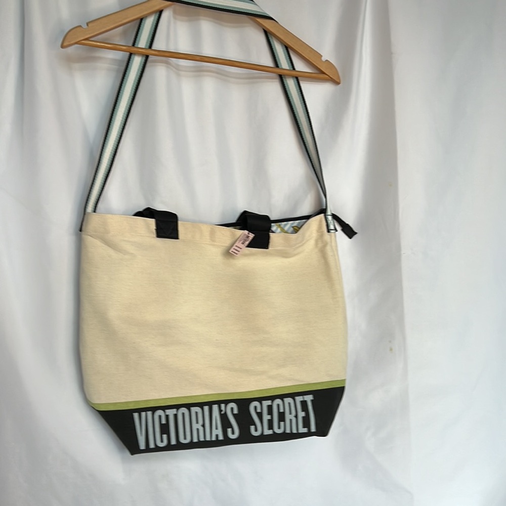 NWT VICTORIA SECRET cooler tote - Picture 2 of 4